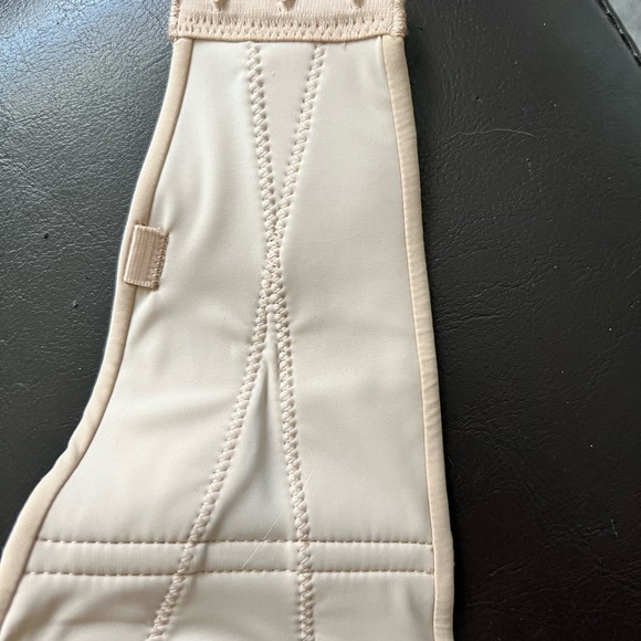 Nude strapless Calvin Klein bra 34DD - Picture 5 of 5